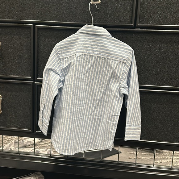 H&M BOYS BUTTON DOWN SHIRT. LINEN TYPE. LIGHT AND SOFT - Picture 5 of 6